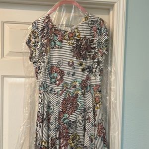 Down East collection. Size medium. Navy stripes. Dry cleaned